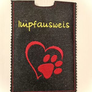 Impfausweis- Hülle „Pfotenherz“ rot